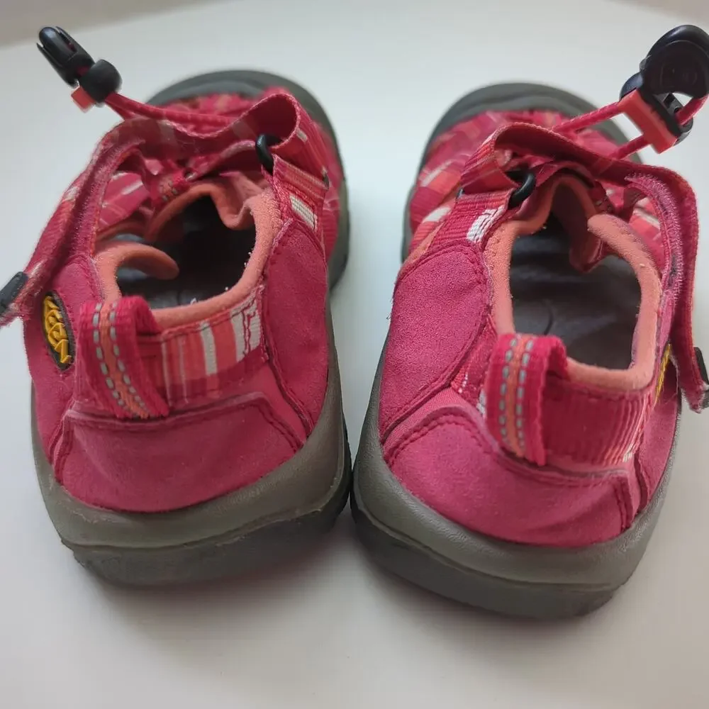 Keen Footwear Kids Strappy Waterproof Newport H2‎ Hydro Sandals Pink Girls US 3